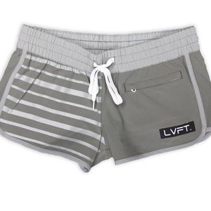 LIVE FIT SHORTS SIZE SMALL